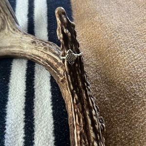 Really cute design silver ring